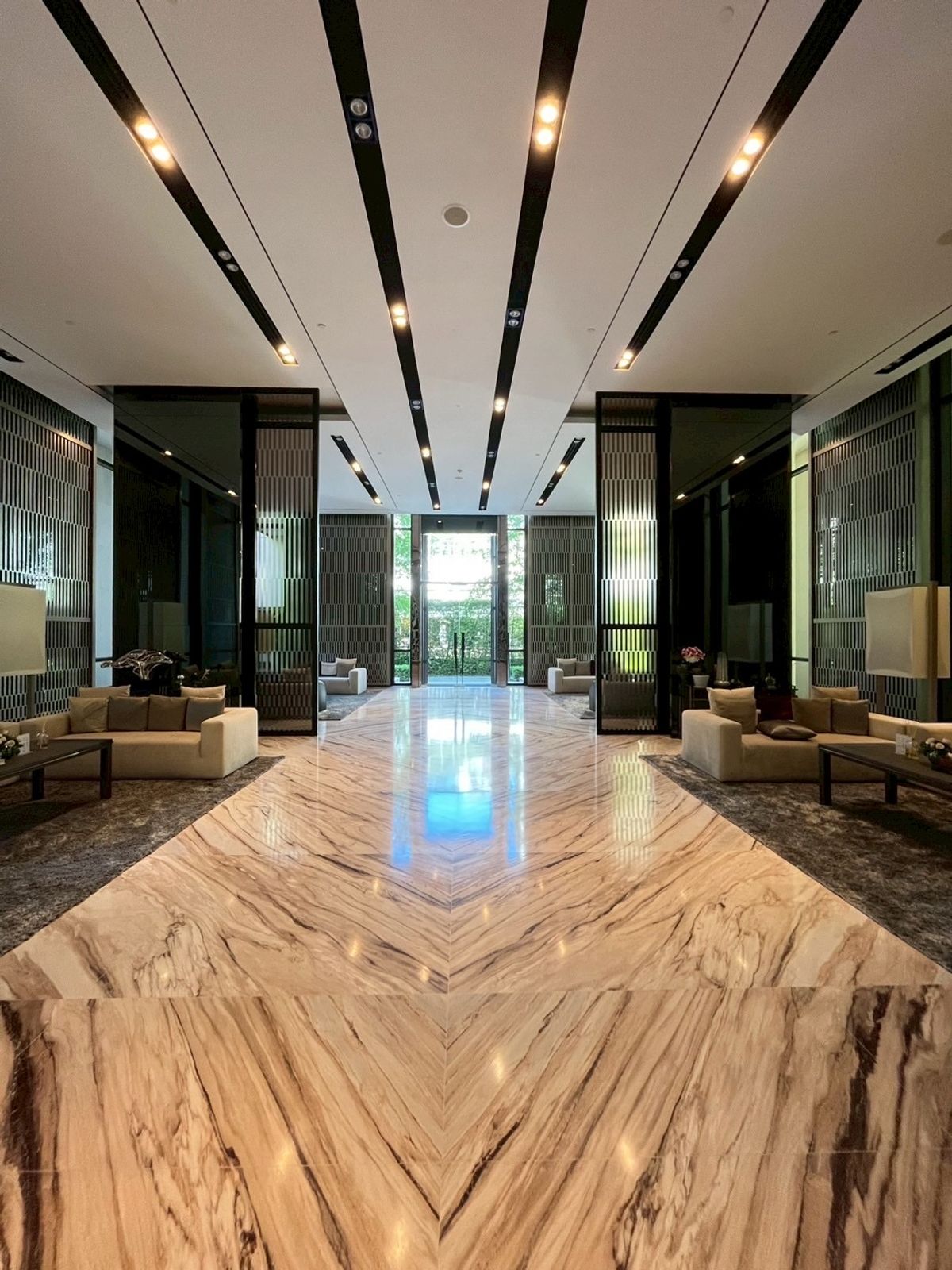 ให้เช่าคอนโดสุขุมวิท อโศก ทองหล่อ : XXXIX BY SANSIRICONDO ⭐️LUXURY+PRIVATE SPACE ⭐️