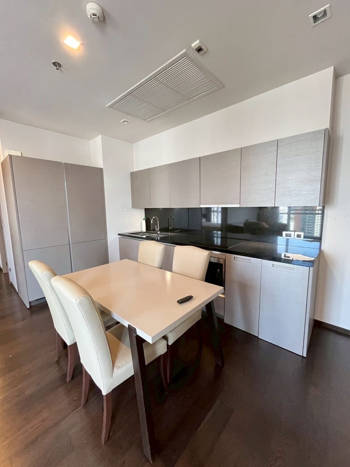 ให้เช่าคอนโดสุขุมวิท อโศก ทองหล่อ : XXXIX BY SANSIRICONDO ⭐️LUXURY+PRIVATE SPACE ⭐️