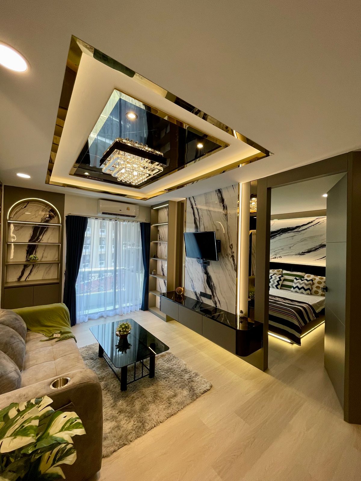 For SaleCondoRamkhamhaeng, Hua Mak : Urgent sale, condo, travel, convenient, near the electric train, easy to find, investment, can be invested by itself, selling, inexpensive, negotiable