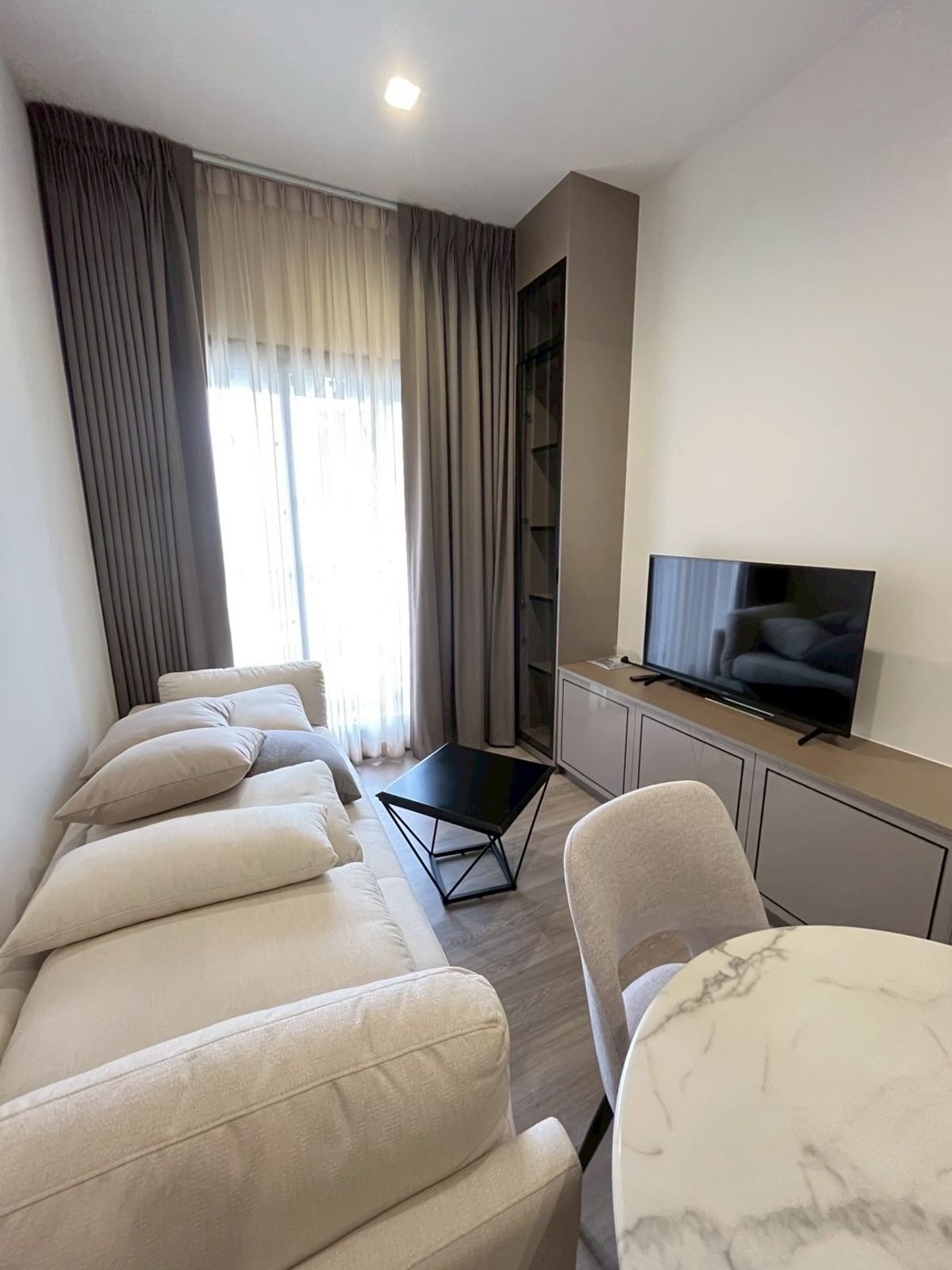 ให้เช่าคอนโดสาทร นราธิวาส : ให้เช่า RHYTHM Charoenkrung Pavillion 1Bedroom 35sq.m ชั้น21 วิวแม่น้ำ 