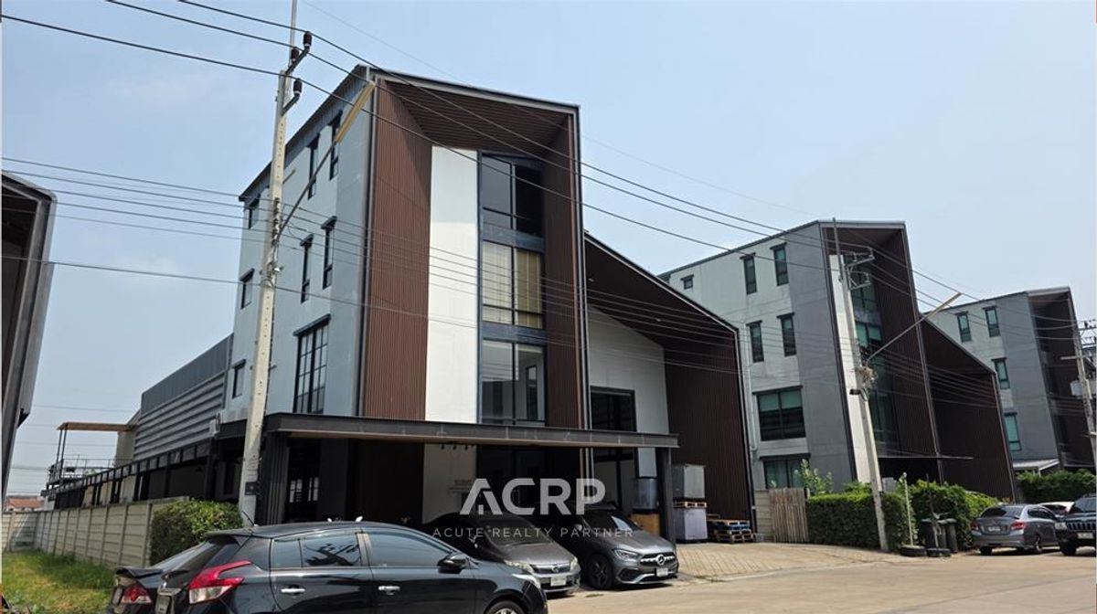 For SaleWarehousePathum Thani,Rangsit, Thammasat : Factory/warehouse for sale with the Factory Yard @ Lam Luk Ka Project near the expressway