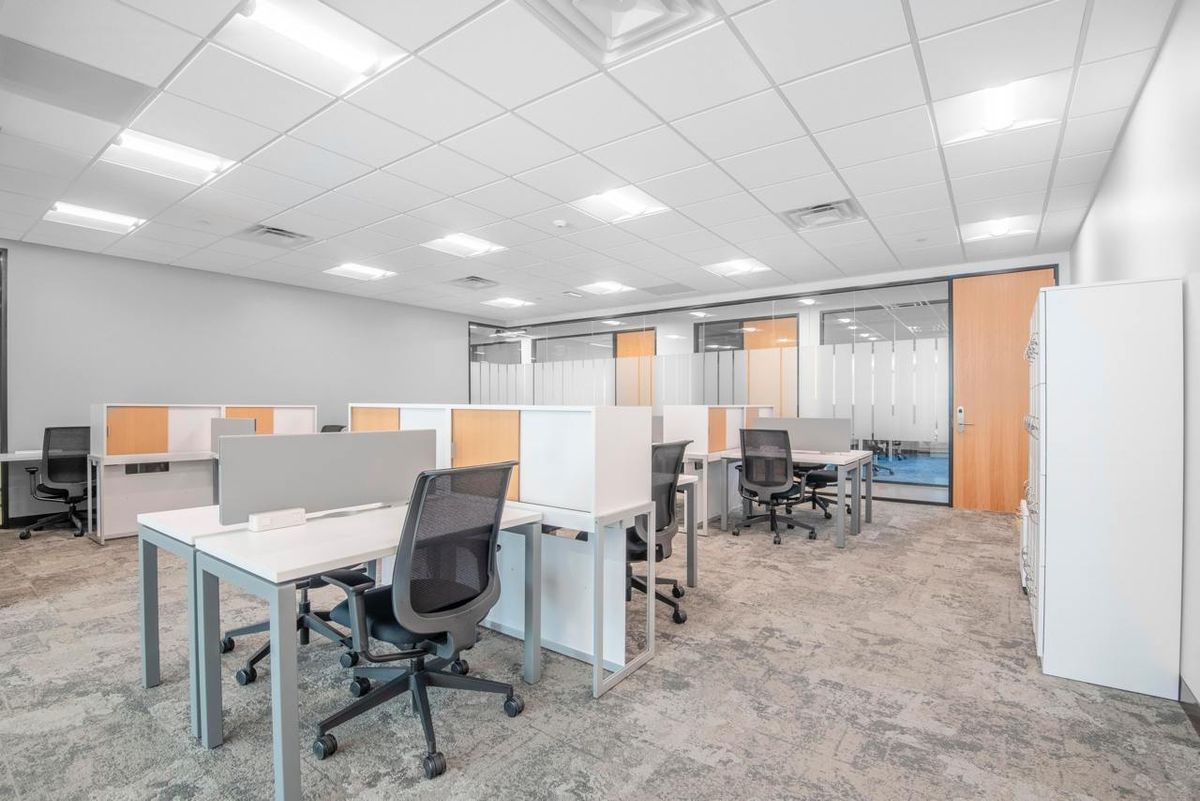 For RentOfficeSilom, Saladaeng, Bangrak : Coworking space in Regus J-Park Nihon Mura