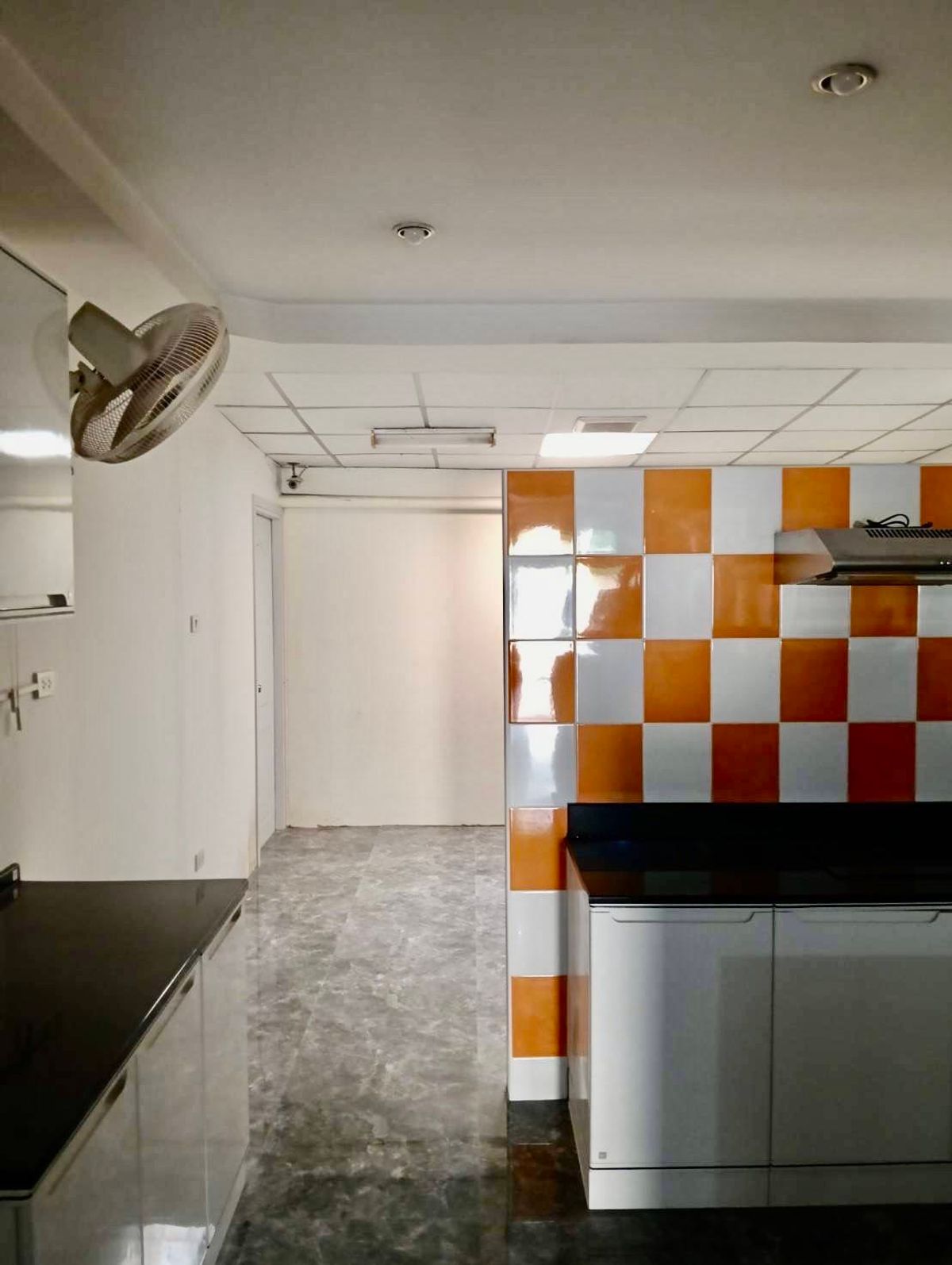 For RentTownhomeLadprao101, Happy Land, The Mall Bang Kapi : After every air conditioner corner is ready