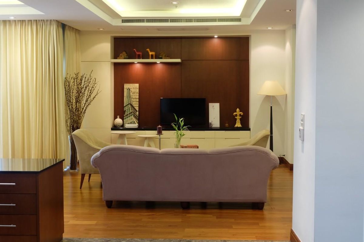 ให้เช่าคอนโดวิทยุ ชิดลม หลังสวน : for rent Royal Residence Park//3b2b//220 sq.m