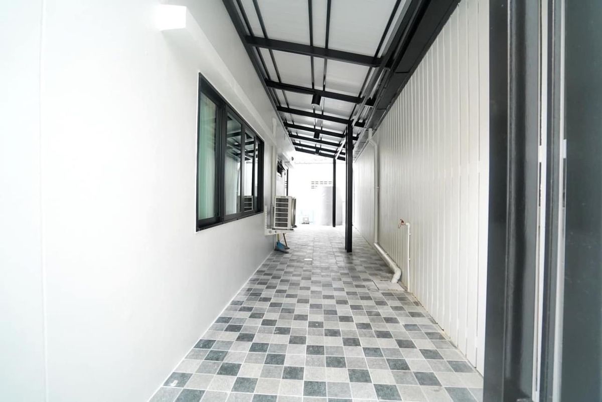 For SaleHouseLadkrabang, Suwannaphum Airport : The Master, Royal Soi Chalermprakiet 53 /5 Bedrooms (Sale), The Master Royal Soi Chaloem Phrakiat 53 /5 Bedrooms (SALE) FON030