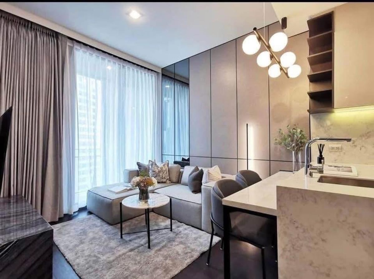 ให้เช่าคอนโดสุขุมวิท อโศก ทองหล่อ : Rental : Laviq Sukhumvit 31• 1 Bedroom 1 Bathroom • Size : 45 S.qm• 18 Floor 