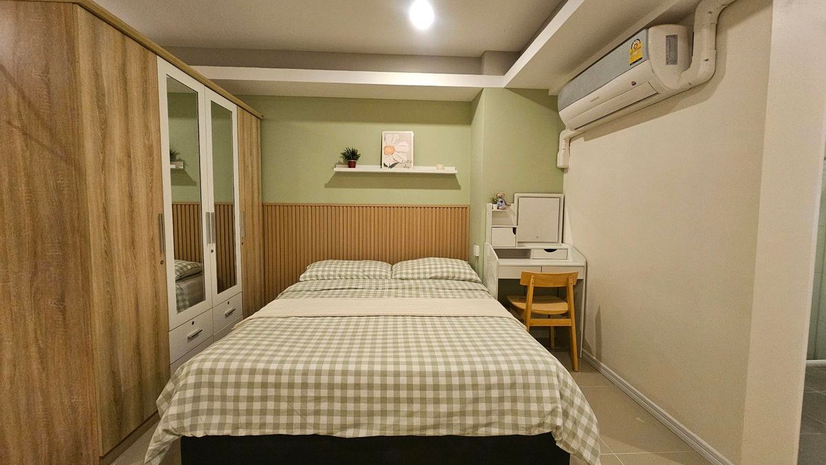 CondoNawamin, Ramindra : Condo for sale. Low Rise is worth investing! +Real wood fir Completely relaxed .. Rent is comfortable ..