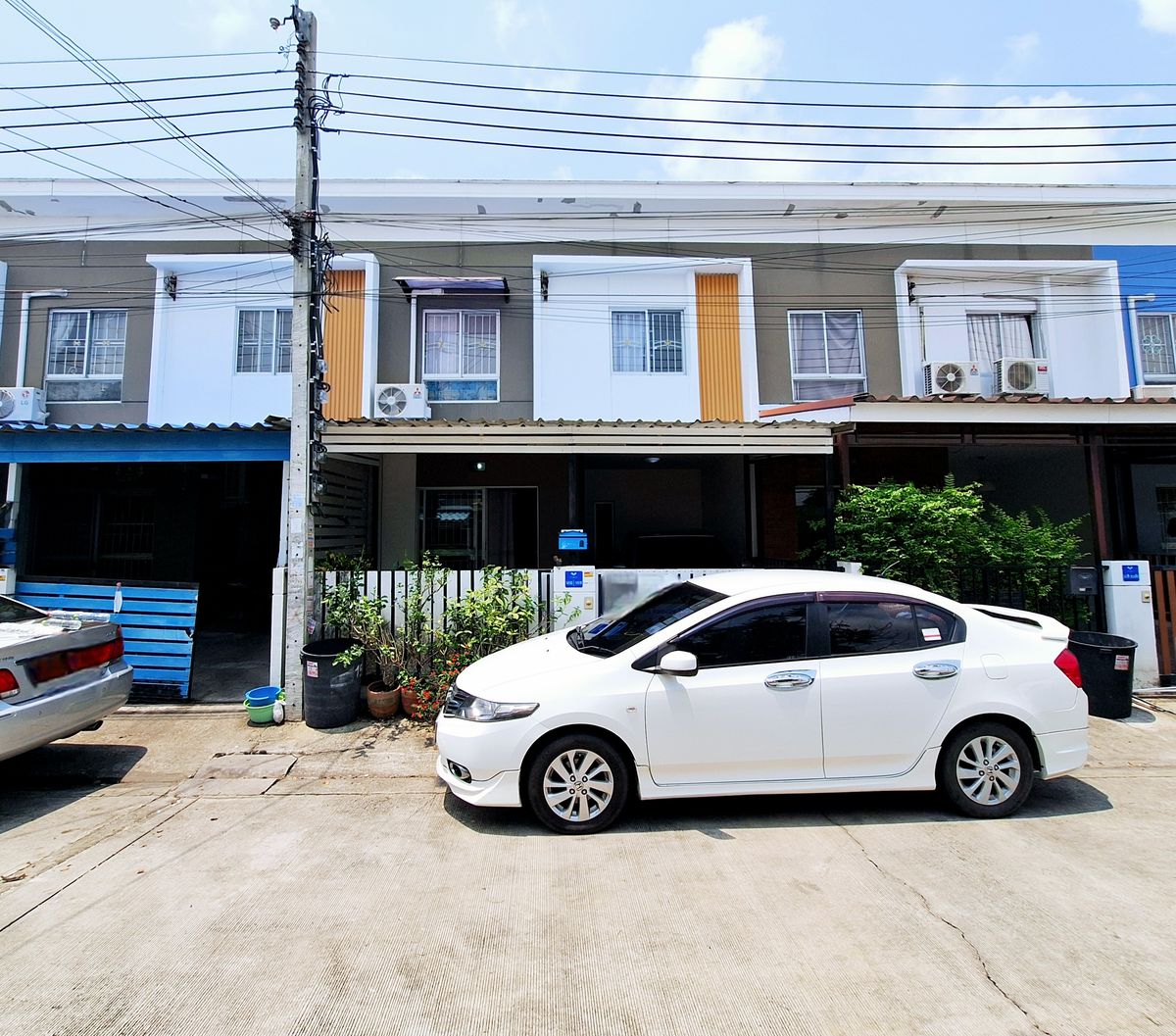 ขายทาวน์โฮมสมุทรปราการ สำโรง : ทาวน์โฮม หมู่บ้านพฤกษา 74/3 ศรีนครินทร์-เทพารักษ์ #พร้อมอยู่  