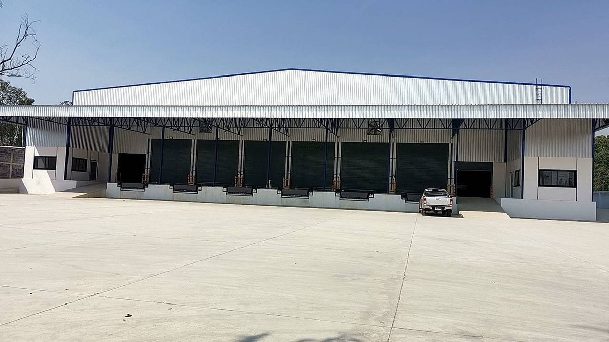 For RentWarehouseSriracha Laem Chabang Ban Bueng : Rent a warehouse near Laem Chabang Port, size 6,000 sq.m., Nong Kham Subdistrict, Si Racha District, Chon Buri (Property Code TW2-293)