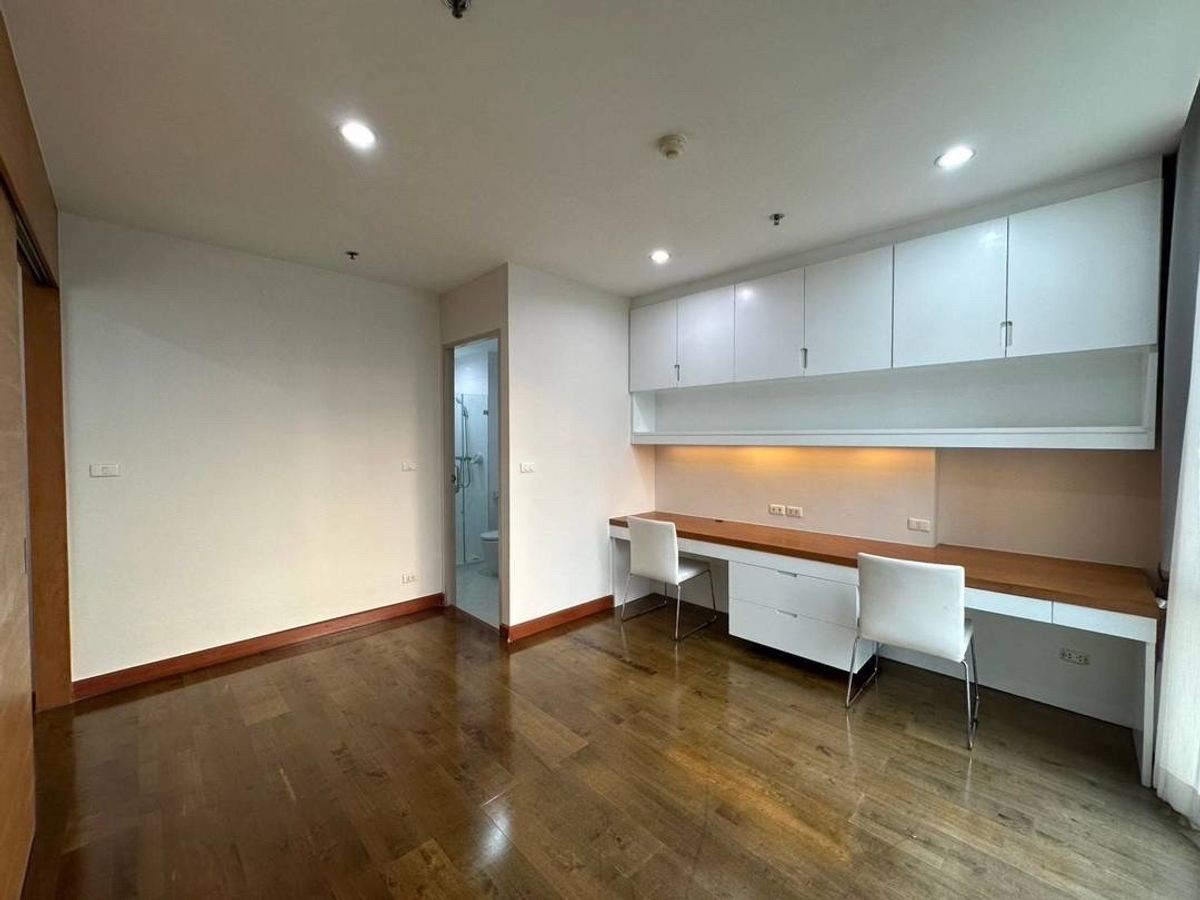 For RentCondoSukhumvit, Asoke, Thonglor : Master Centrium for Rent (Asoke BTS)