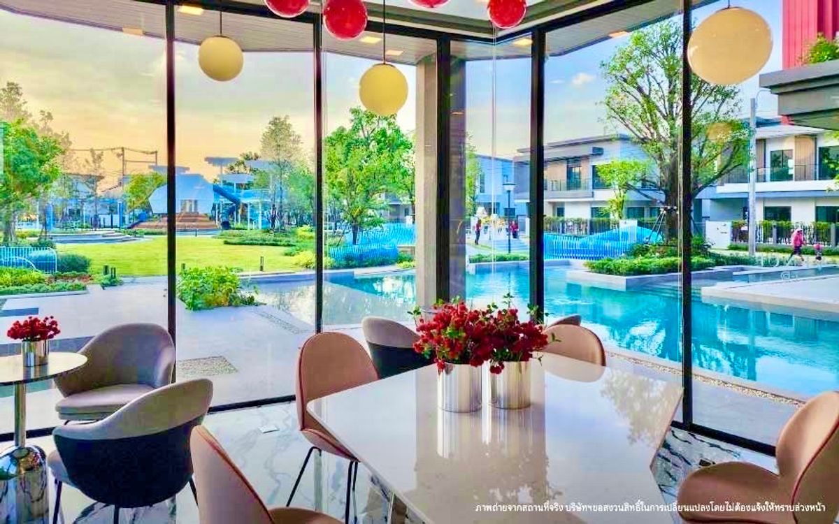 ขายบ้านลาดกระบัง สุวรรณภูมิ : 🌠𝐒𝐔𝐏𝐄𝐑 𝐃𝐄𝐀𝐋🌠 𝐕𝐄𝐍𝐔𝐄 𝐈𝐃 มอเตอร์เวย์ - พระราม 𝟗 บ้านเดี่ยวสไตล์โมเดิร์น 𝟓𝟒 ตร.วา เริ่มเพียง 𝟗.𝟗 ล้าน*📱𝟎𝟔𝟐-𝟓𝟐𝟔-𝟔𝟓𝟗𝟎