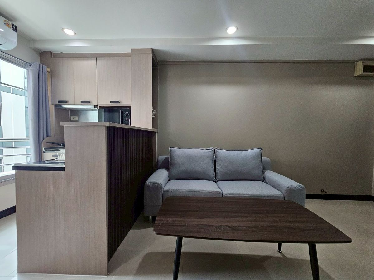 For RentCondoSukhumvit, Asoke, Thonglor : The best price is now available.Charming Residence Sukhumvit 22