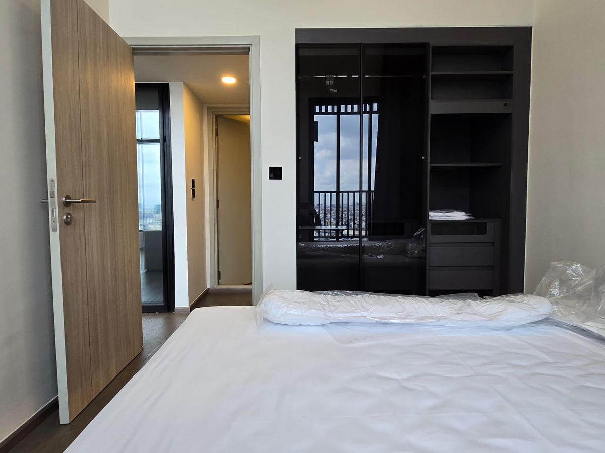 CondoSiam Paragon ,Chulalongkorn,Samyan : Park Origin Chula Samyan【𝐒𝐄𝐋𝐋 & 𝐑𝐄𝐍𝐓】🔥Luxury without showing off - cool with materials, softened with light🔥 Contact Line ID: @hacondo