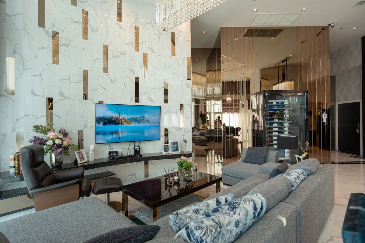 ขายคอนโดพระราม 9 เพชรบุรีตัดใหม่ RCA : ✨LUXURY PENTHOUSE ✨ Belle Grand Rama 9 /Price 45 MB bath / 2 B 3 B / Size 182.08 Sq.m. / High floor 30+ / Prime area 🔥🔥 - by Loft