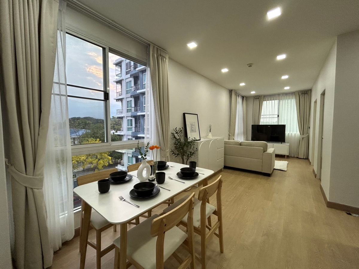For SaleCondoChiang Mai : 2bedrooms condo for sale :One Plus Jed yod condo 2,690,000 THB near Maya mall , Nimman Road , CMU ,Tel.082-3899314 (Boo)