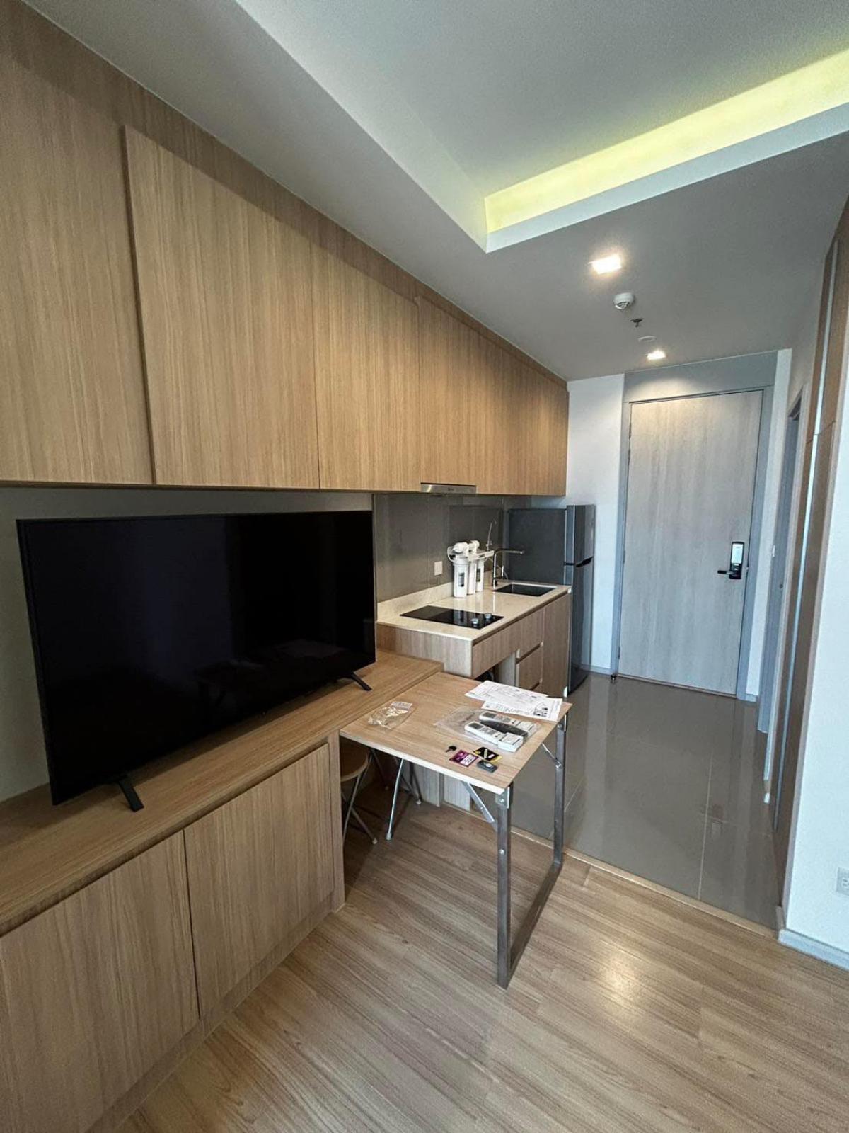 For RentCondoSapankwai,Jatujak : M Jatujak, 1 bed, 18000 per month