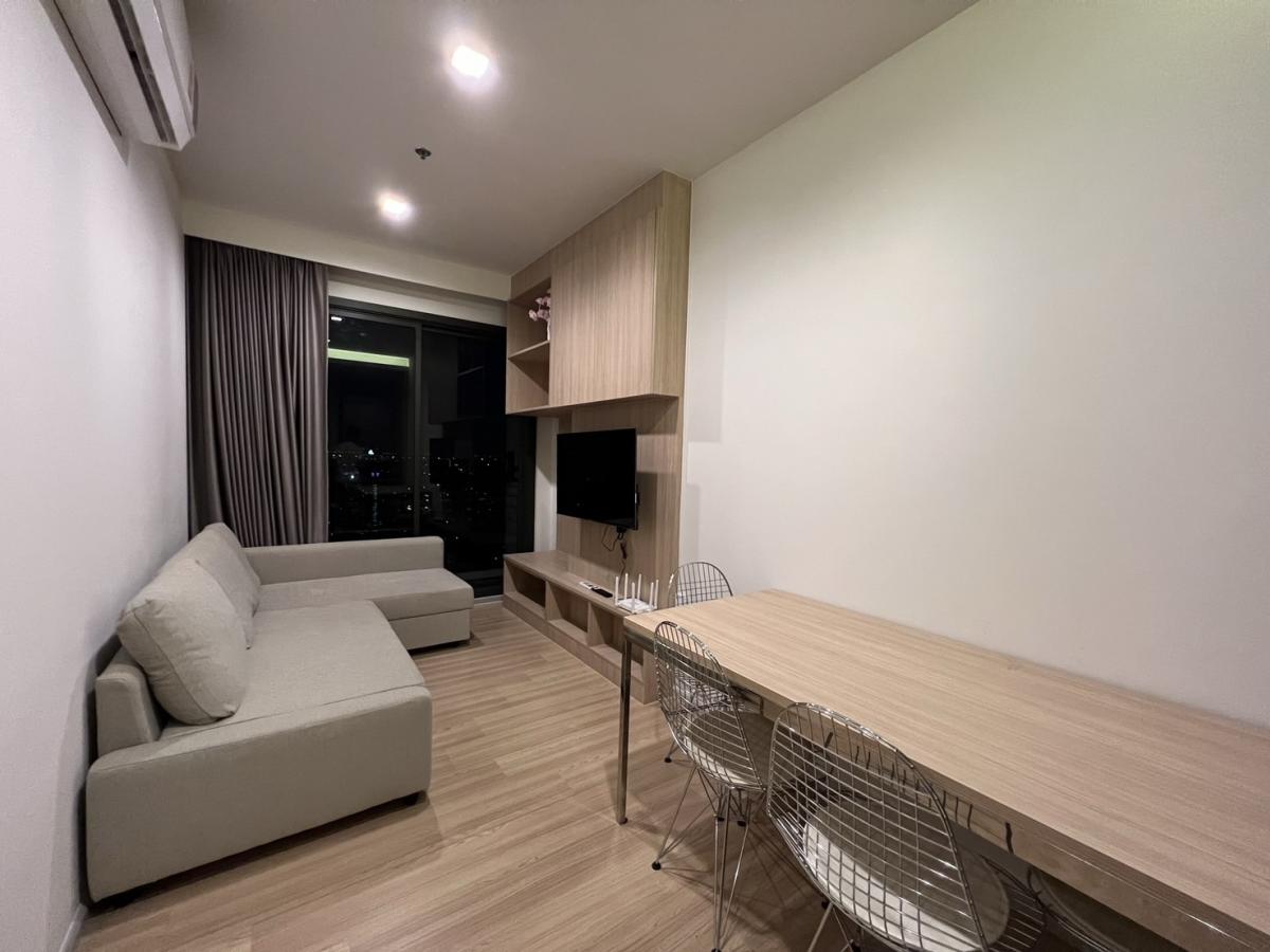 For RentCondoSapankwai,Jatujak : M Jatujak, 2 bed, 30000 per month