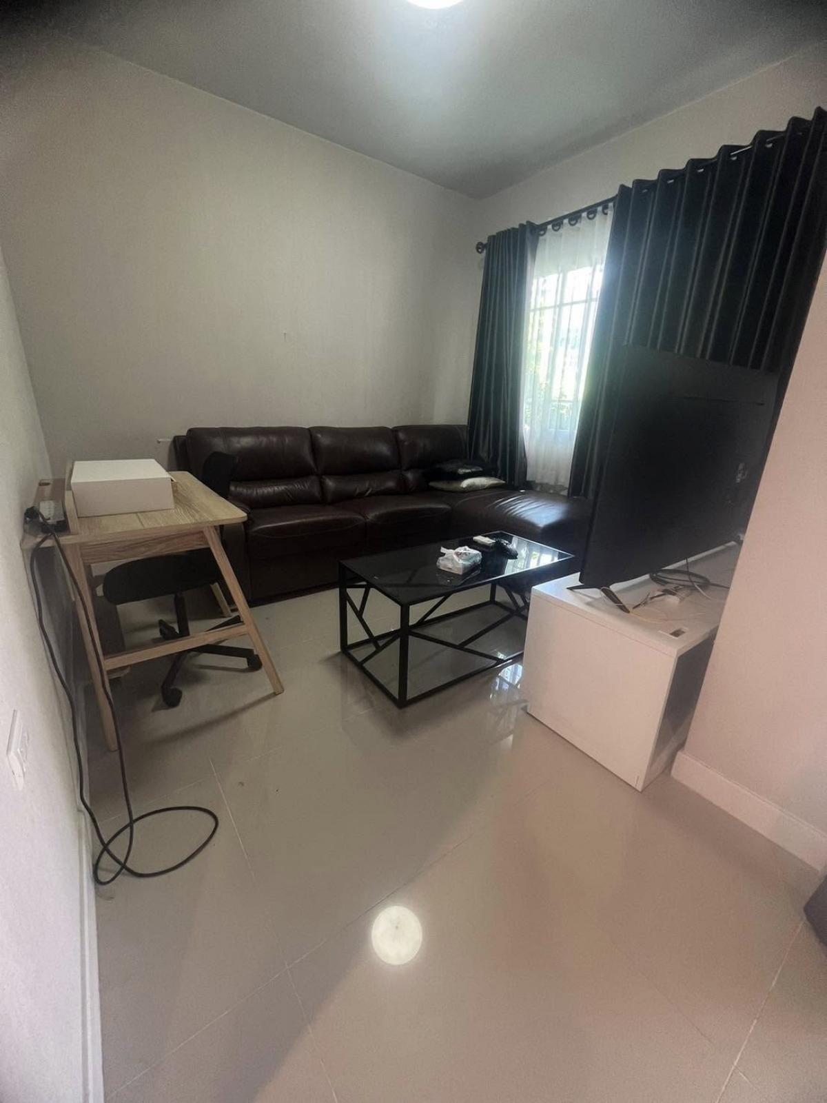 ให้เช่าบ้านสมุทรปราการ สำโรง : 28/02/2026, บ้านสวย 3 ห้องนอน The Village Bangna Wongwaen 3 พร้อมอยู่ ใกล้รถไฟฟ้า เช่าหรือซื้อได้ ราคาดี เริ่มต้นที่ 36,000 บาทต่อเดือน