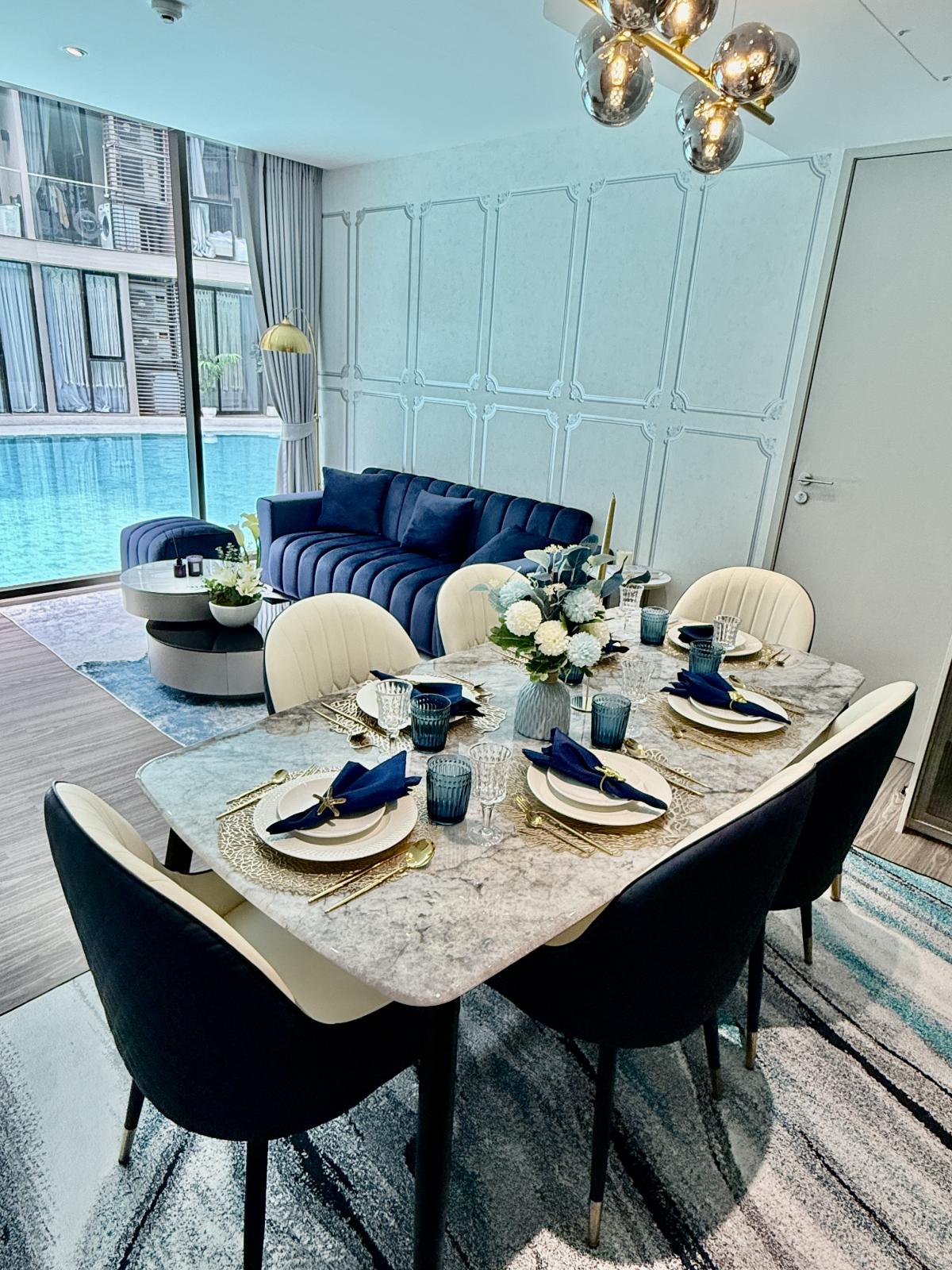 For RentCondoSukhumvit, Asoke, Thonglor : 30/03/2026, Luxury in Asoke! 3 bedrooms 110 sqm. Near BTS/MRTFor rent with complete facilities Price 99,000 THB/month 0642748883