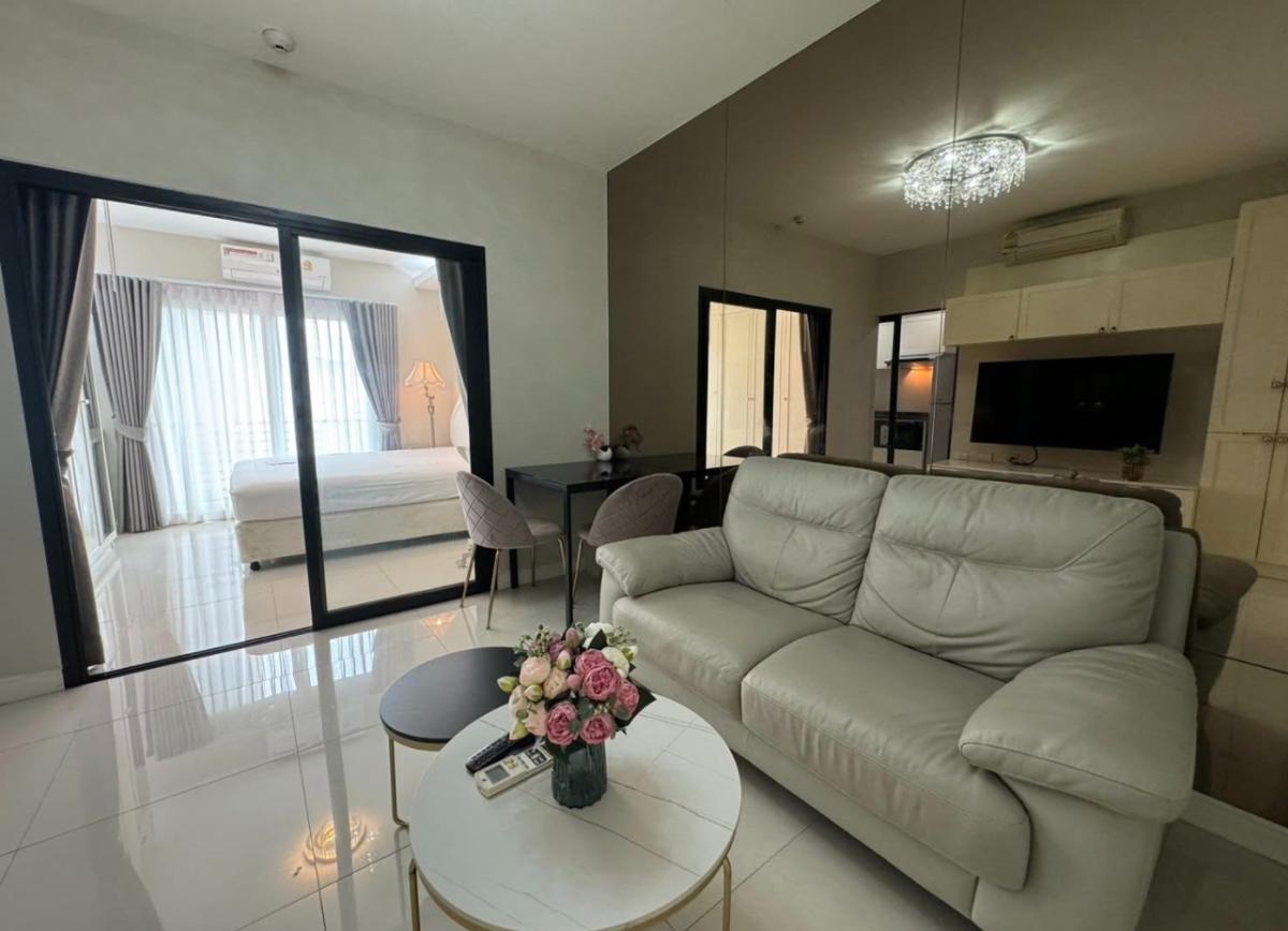For RentCondoAri,Anusaowaree : 03/04/2026, Ready to move in! The Seed Phaholyothin 14, 1 bedroom, 14,500 THB/month. Close to Ari BTS.
Beautiful condo, convenient, fully equipped with amenities! 0642748883