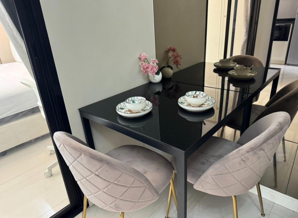 For RentCondoAri,Anusaowaree : 03/04/2026, Ready to move in! The Seed Phaholyothin 14, 1 bedroom, 14,500 THB/month. Close to Ari BTS.
Beautiful condo, convenient, fully equipped with amenities! 0642748883