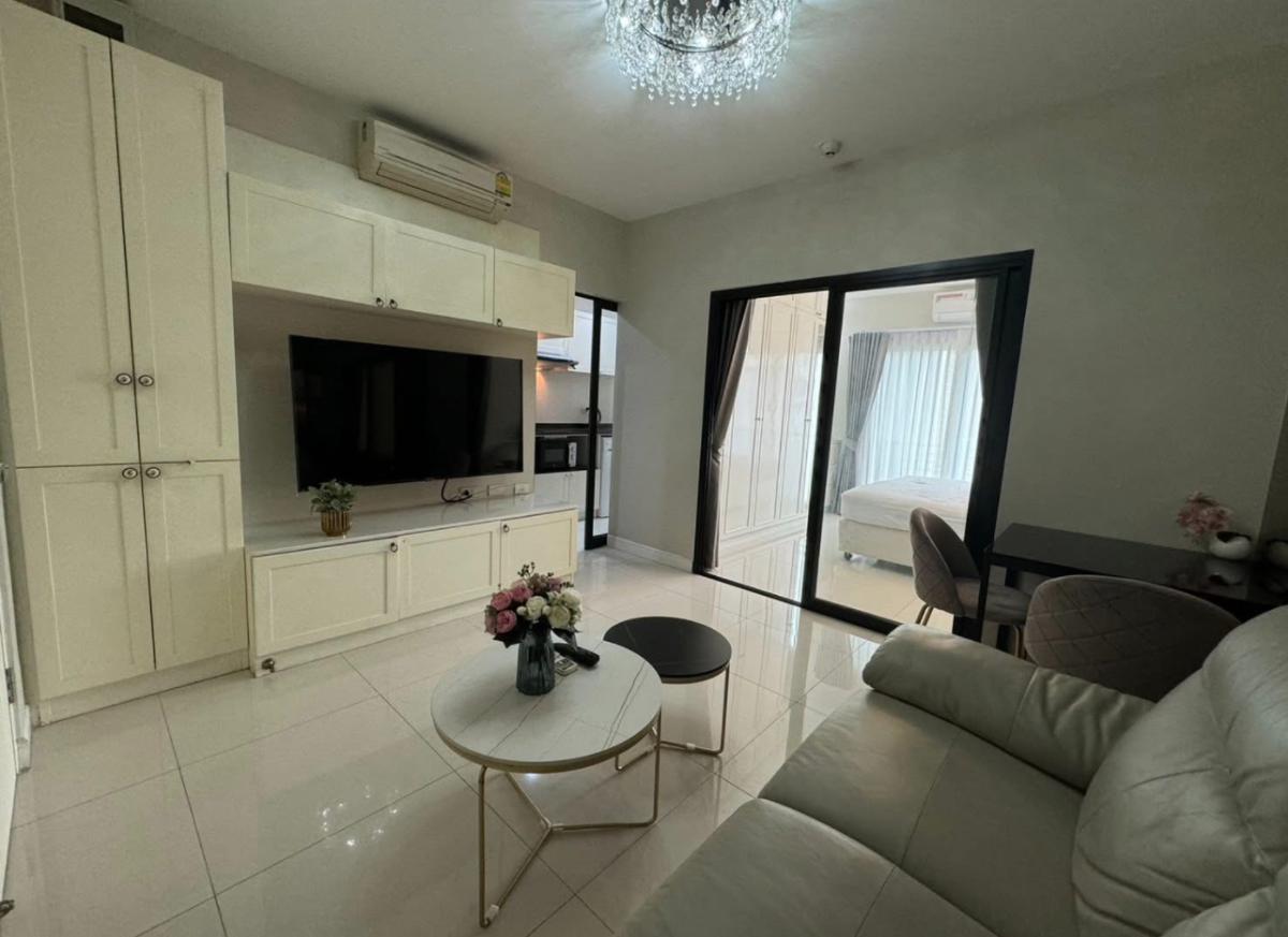 For RentCondoAri,Anusaowaree : 03/04/2026, Ready to move in! The Seed Phaholyothin 14, 1 bedroom, 14,500 THB/month. Close to Ari BTS.
Beautiful condo, convenient, fully equipped with amenities! 0642748883