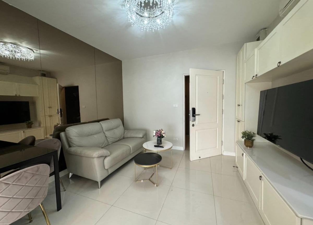 For RentCondoAri,Anusaowaree : 03/04/2026, Ready to move in! The Seed Phaholyothin 14, 1 bedroom, 14,500 THB/month. Close to Ari BTS.
Beautiful condo, convenient, fully equipped with amenities! 0642748883