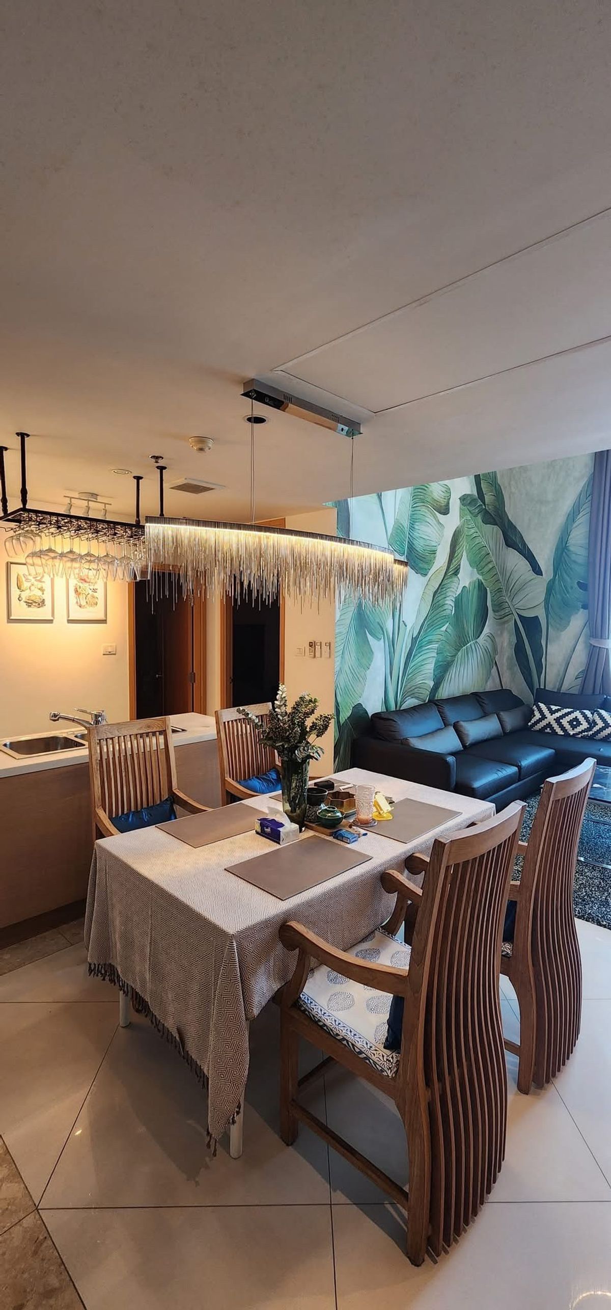 ขายคอนโดสาทร นราธิวาส : LTH12322 – The Empire Place FOR SALE Size 108.9 sqm. 2 beds 2 baths Near BTS Chong Nonsi Station ONLY 18.5 MB