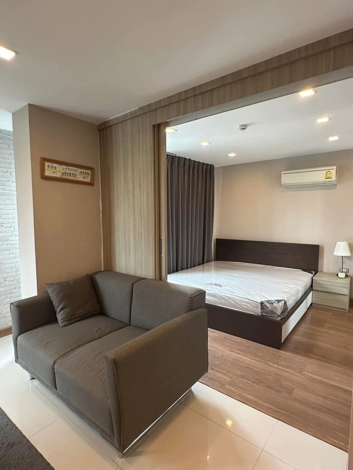 ให้เช่าคอนโดสุขุมวิท อโศก ทองหล่อ : For Rent: The ACE Ekkamai Condo(Rt-01)
