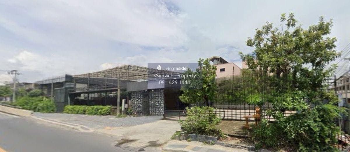 For RentShop HouseLadprao101, Happy Land, The Mall Bang Kapi : Rent a commercial building on the road, good location on 698 square wah of land, Soi Lat Phrao, Interior, convenient to access, near the low -popped -up line, near the Rajamangala Stadium, suitable for a sports field, tutorial, community club, community m