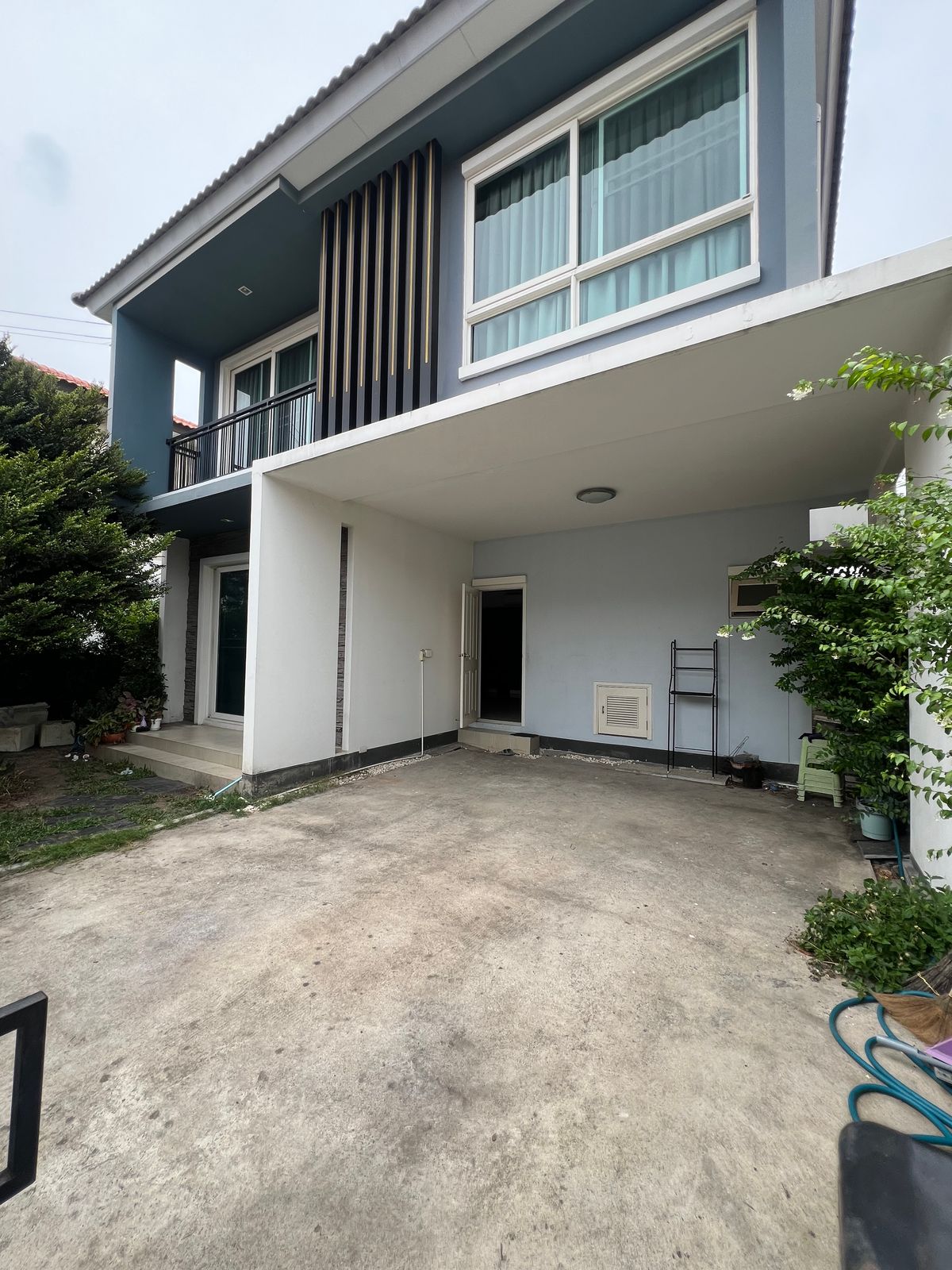 HousePattanakan, Srinakarin : P-1795 Sell/Rent now! Golden Village Onnut-Development is ready.