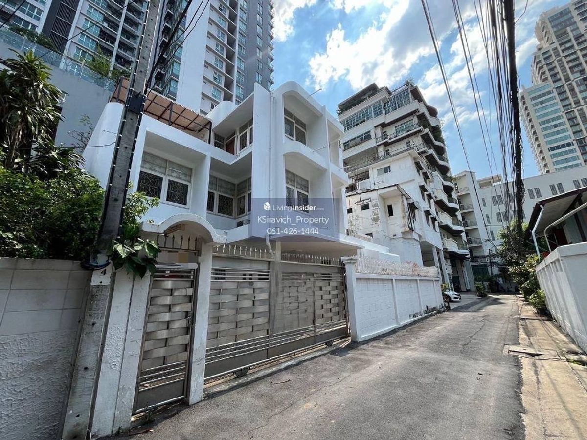 For RentHome OfficeSathorn, Narathiwat : Rent a house, home office, do business, Channel Nontree, Sathorn, near BTS 600 meters, suitable for studio, clinic, spa, physiotherapy, Intiria, specialized doctors. Personal office