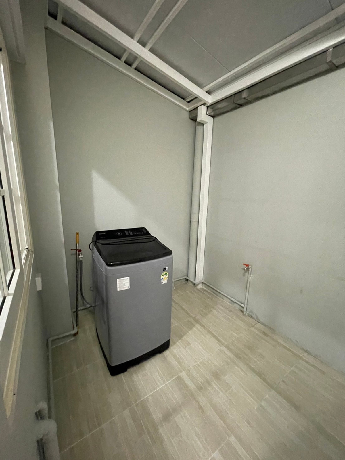 ให้เช่าทาวน์โฮมปทุมธานี รังสิต ธรรมศาสตร์ : ให้เช่าทาวน์โฮม แต่งเฟอร์พร้อมอยู่ ✅18,000/เดือน✅ โกลเด้นทาวน์ วิภาวดี-รังสิต