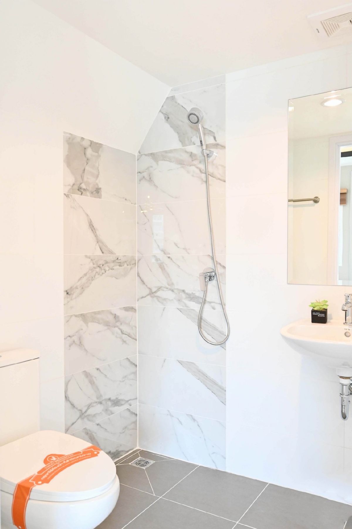 ขายทาวน์โฮมบางแค เพชรเกษม : ขายทาวน์โฮมหรู 2 ชั้น ในโครงการ “MLife บางแค-สาทร” พรีเมี่ยมทาวน์โฮม ใกล้รถไฟฟ้าหลักสอง