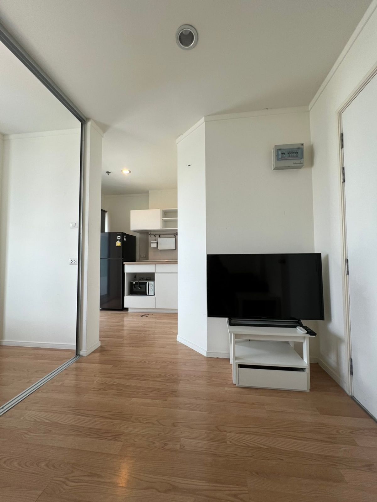 CondoOnnut, Udomsuk : P-2684 Sell/Rent now! Condo LPN 77-2 Beautiful room, complete furniture near BTS On Nut