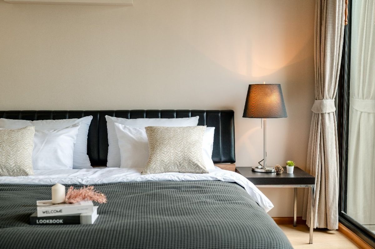 For SaleCondoSukhumvit, Asoke, Thonglor : 🔥NOBLE Refine Sukhumvit26, newly decorated, special price, 1 bedroom 56 sq.m. 📲 𝟎𝟔𝟒-𝟕𝟗𝟒𝟒𝟐𝟔𝟑 (Khun Nam)