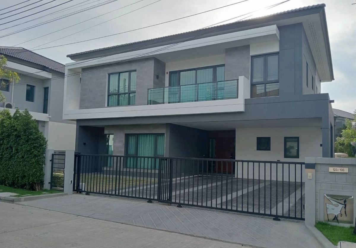 ให้เช่าบ้านบางนา แบริ่ง ลาซาล : เช่าบ้านเดี่ยว 2 ชั้น ม. เดอะ ซิตี้ บางนา กม.7 หลังใหญ่ สวย หรูหรา พร้อมอยู่ ใกล้ ศูนย์การค้าเมกา บางนา สนใจแอตไลน์ครับ@841qqlnr