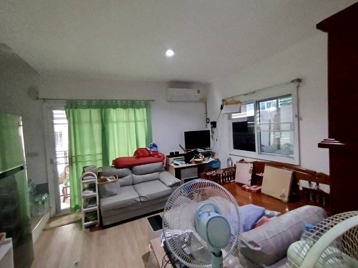 ขายทาวน์โฮมบางแค เพชรเกษม : ขายทาวน์โฮมหรู 2 ชั้น ในโครงการ “MLife บางแค-สาทร” พรีเมี่ยมทาวน์โฮม ใกล้รถไฟฟ้าหลักสอง