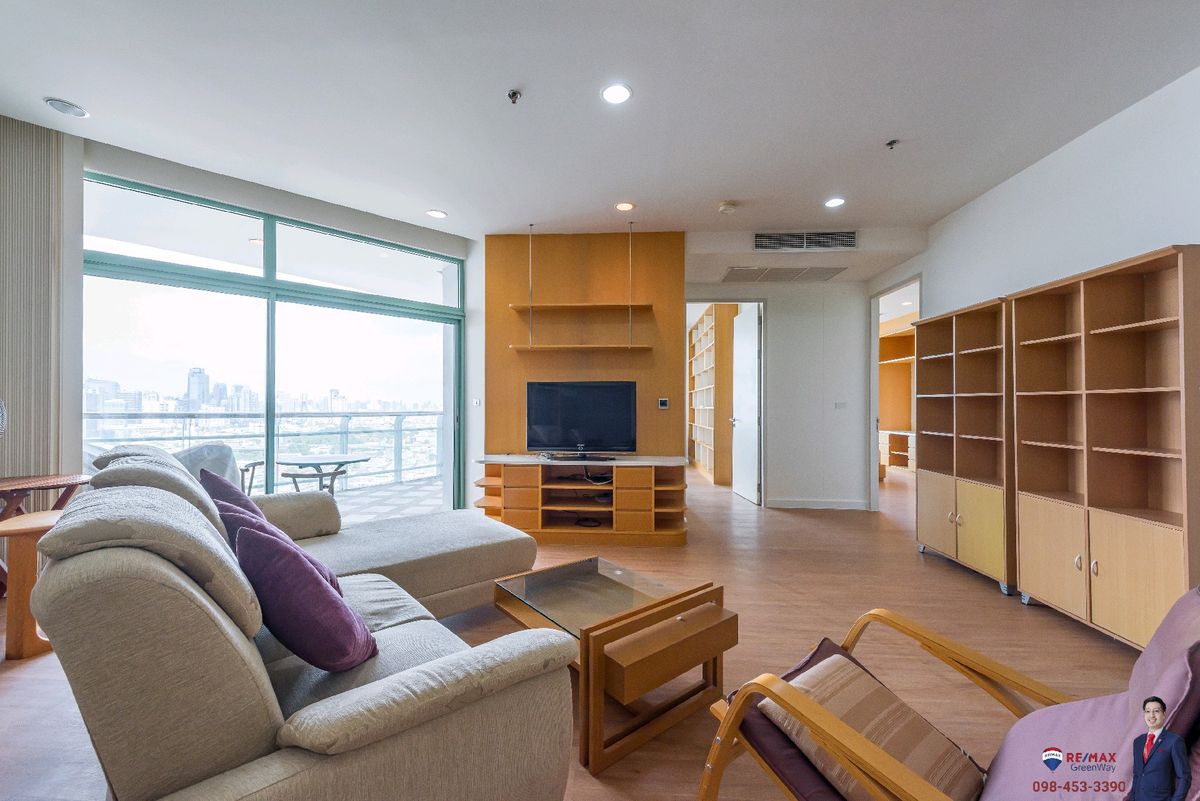 For SaleCondoSathorn, Narathiwat : 📌 (Residence that is the same fence as the new Shrewsbury!), Chatrium Riverside Residence 122.79 sq.m., 2 Bedroom! The main road like Charoen Nakhon 🔥 The best price in the project and decorate the built-in is a wide-class lamp, natural light, good natura