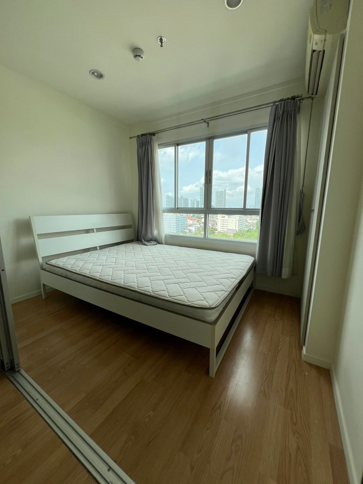 CondoOnnut, Udomsuk : P-2684 Sell/Rent now! Condo LPN 77-2 Beautiful room, complete furniture near BTS On Nut
