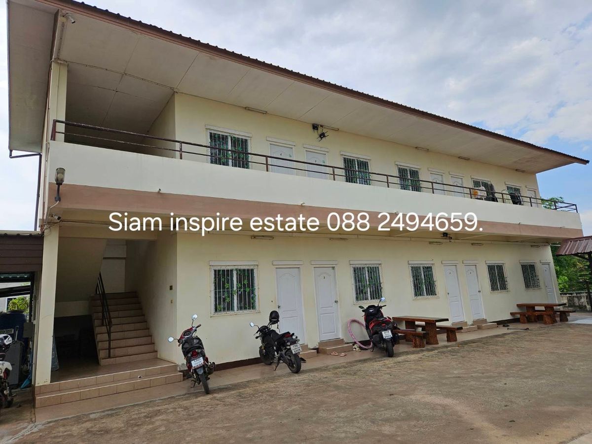 For SaleHotel&Apartment BusinessKhon Kaen : ขายอพาร์ตเม้นต์ บ้านดอนดู่ อ.เมือง จ. ขอนแก่น ห่างจากถนนศรีจันทร์เพียง 300 เมตร รายได้ดี ทำเลน่าลงทุน พร้อมผลตอบแทนทันที! รายละเอียดทรัพย์ - จำนวนห้องพักทั้งหมด: 25 ห้อง - พื้นที่: 300 ตรว.  ราคาขายเพียง 8.99 ล้านบาท