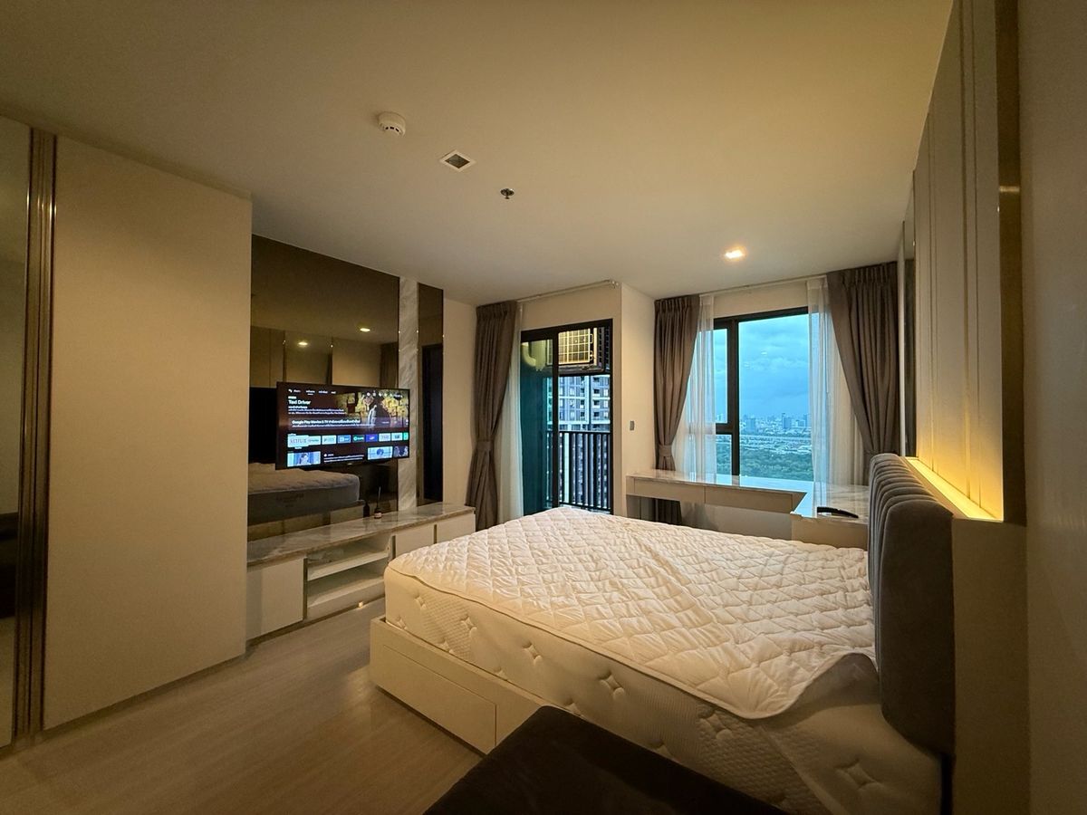 For RentCondoLadprao, Central Ladprao : LIFE Lat Phrao Condo for rent, location, conveniently everywhere /Fully Furnish /28.56 SQM. /High class