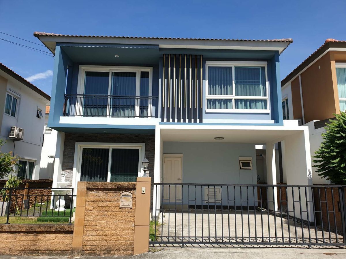 HousePattanakan, Srinakarin : P-1795 Sell/Rent now! Golden Village Onnut-Development is ready.