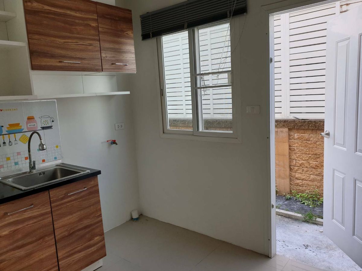 HousePattanakan, Srinakarin : P-1795 Sell/Rent now! Golden Village Onnut-Development is ready.