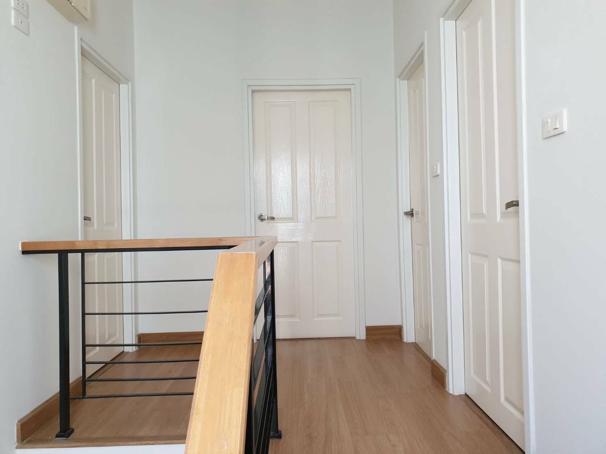 HousePattanakan, Srinakarin : P-1795 Sell/Rent now! Golden Village Onnut-Development is ready.