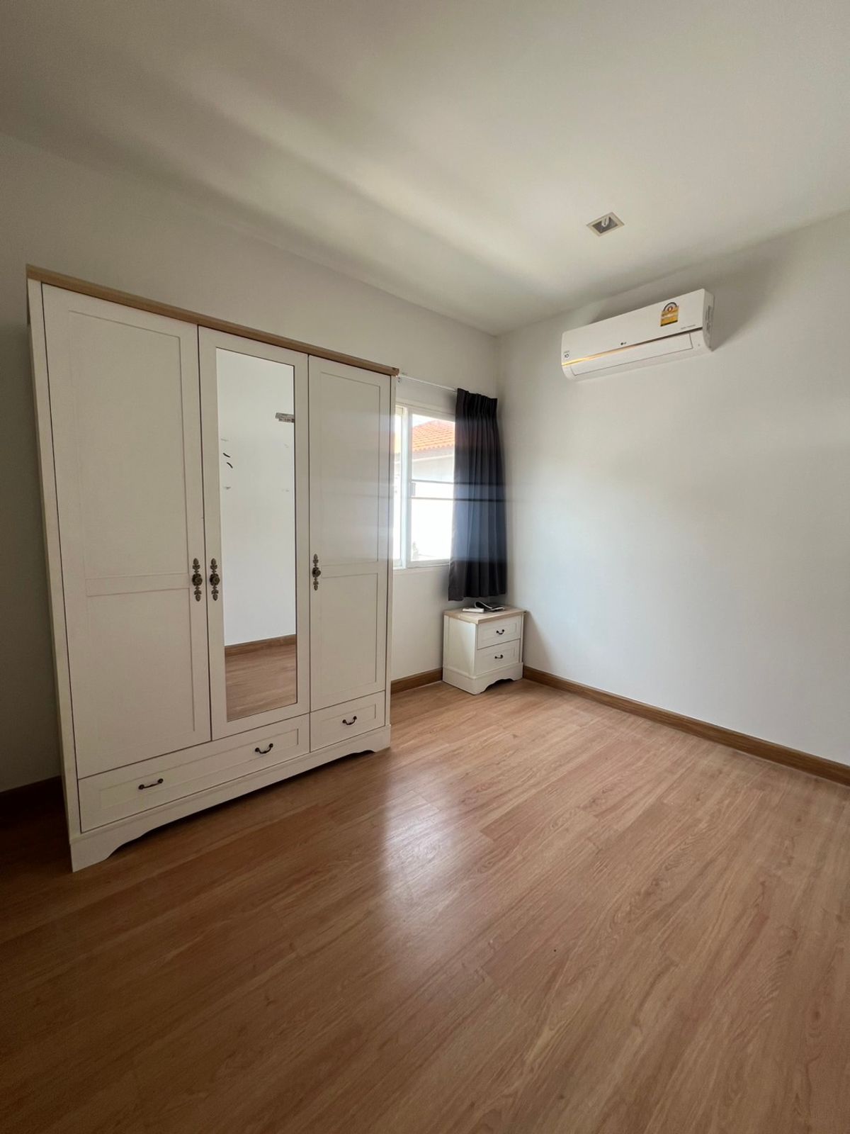 HousePattanakan, Srinakarin : P-1795 Sell/Rent now! Golden Village Onnut-Development is ready.