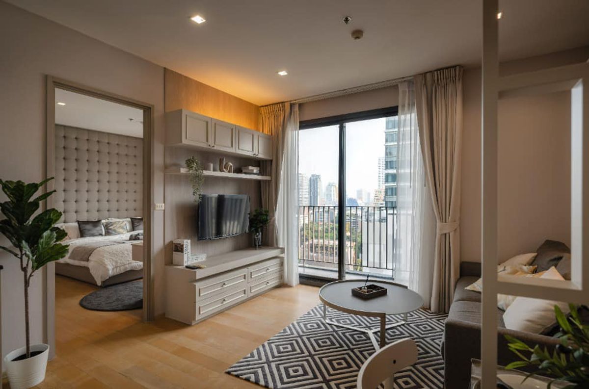 For SaleCondoSukhumvit, Asoke, Thonglor : For Sale HQ Thonglor Fully Furnished, luxury condo near BTS Thonglor, contact 095-530-0101 (Emi)