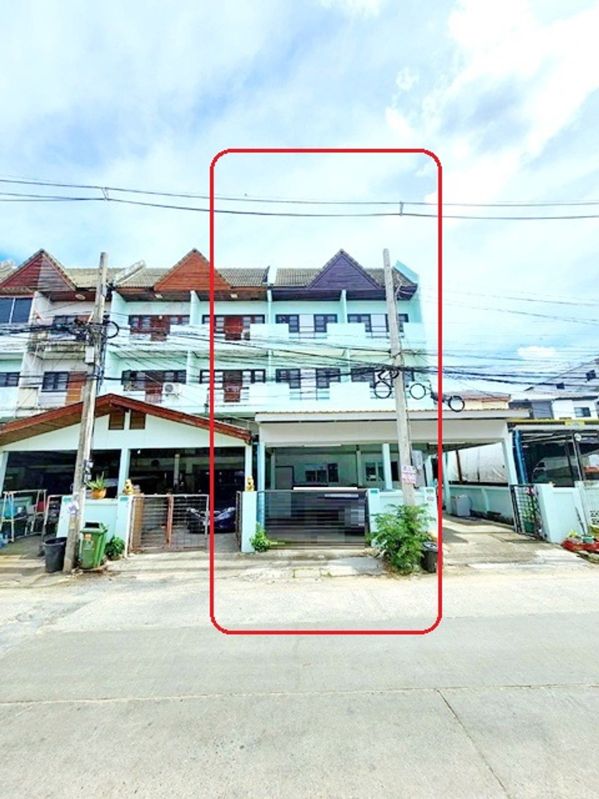For RentTownhomeKaset Nawamin,Ladplakao : Thanom Mit Market 600 m. MRT Watcharapol 1.2 km for rent, Townhome 3.5, Floor 20, W. 221 sq.w., Ram Inthra 61-67.