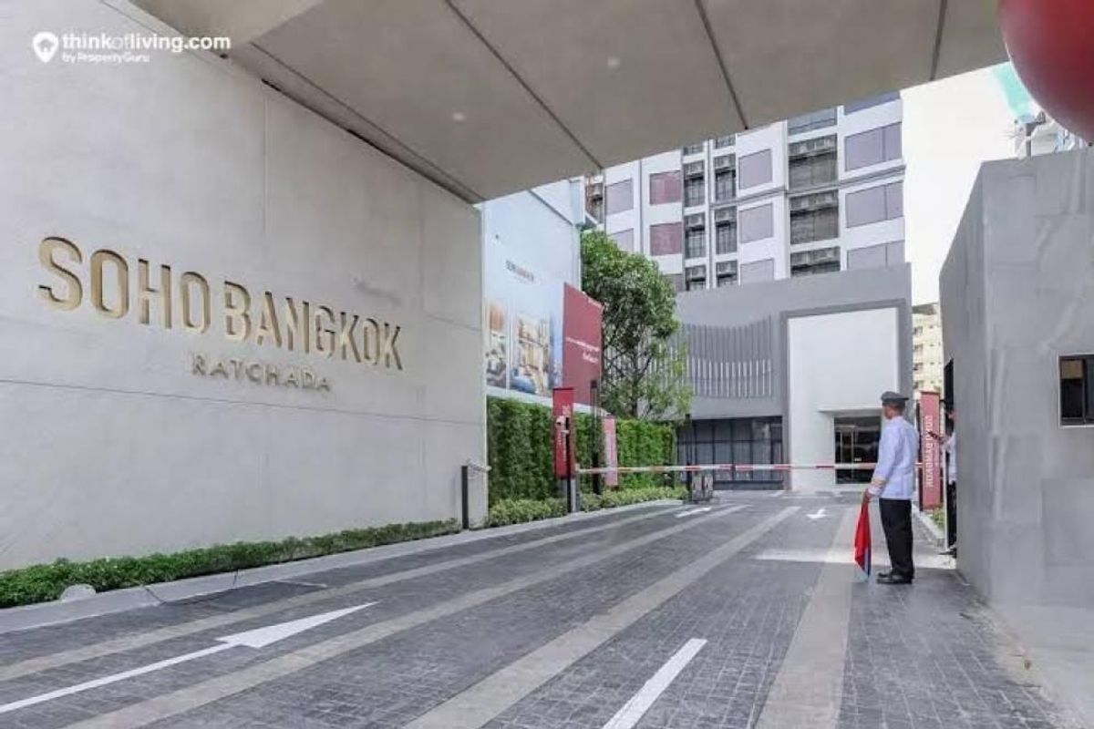 For RentCondoRatchadapisek, Huaikwang, Suttisan : 🔥For urgent rent🔥Soho Bangkok Ratchada near MRT Huai Khwang, extra large room size, Low Floor (foreigners welcome)