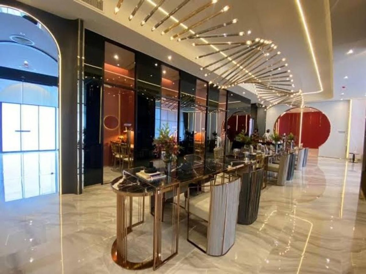 For RentCondoRatchadapisek, Huaikwang, Suttisan : 🔥For urgent rent🔥Soho Bangkok Ratchada near MRT Huai Khwang, extra large room size, Low Floor (foreigners welcome)